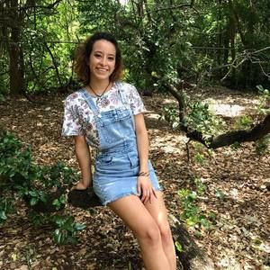 Meet your Posher, Maite